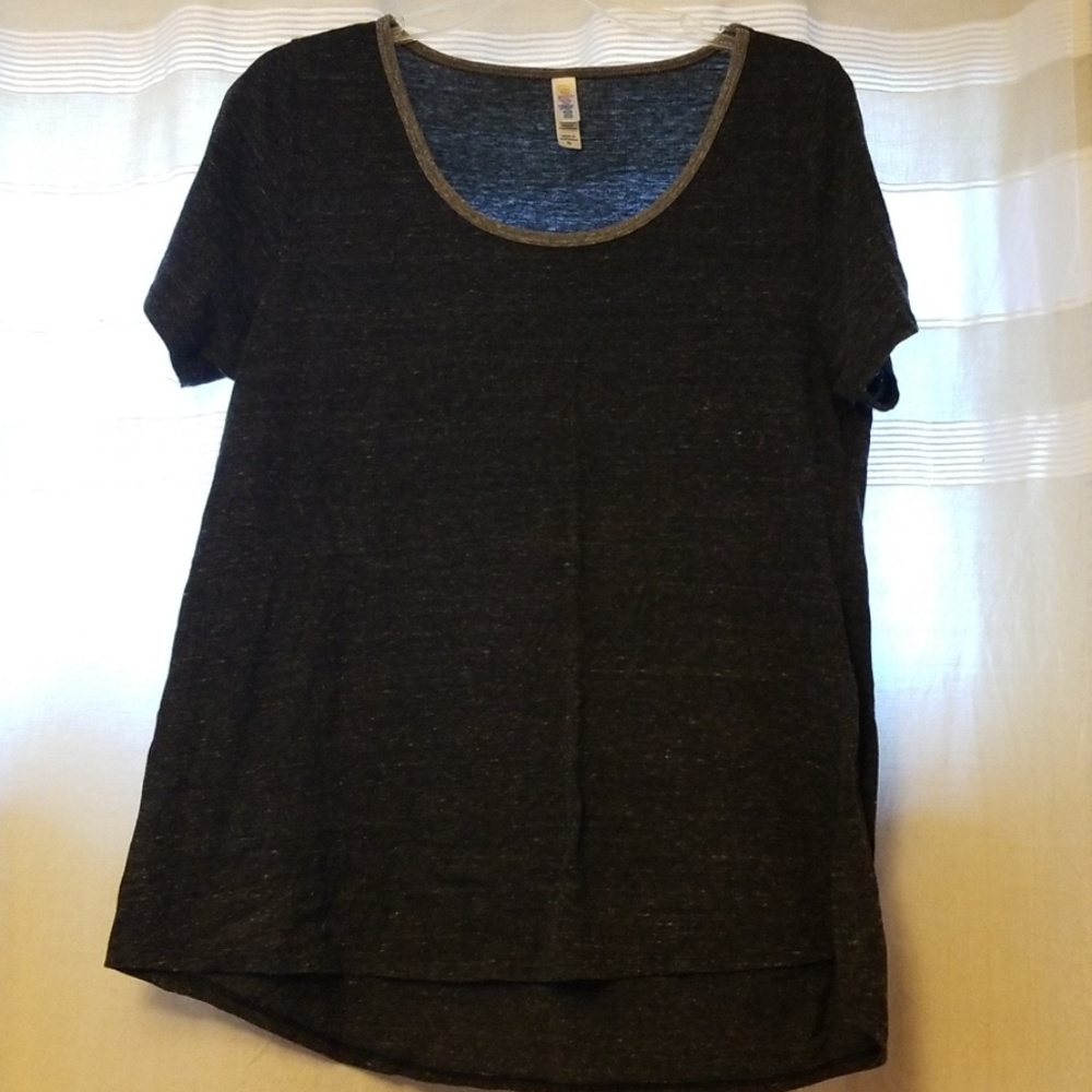 Lularoe classic tee